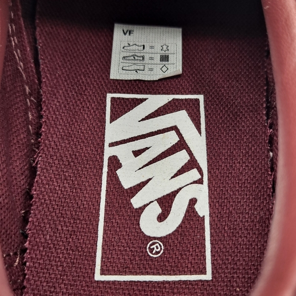 NEW Womens Vans Classic Slip-On Suede Dark Pink Embossed Weave Sneaker Shoes 5 - Picture 5 of 7